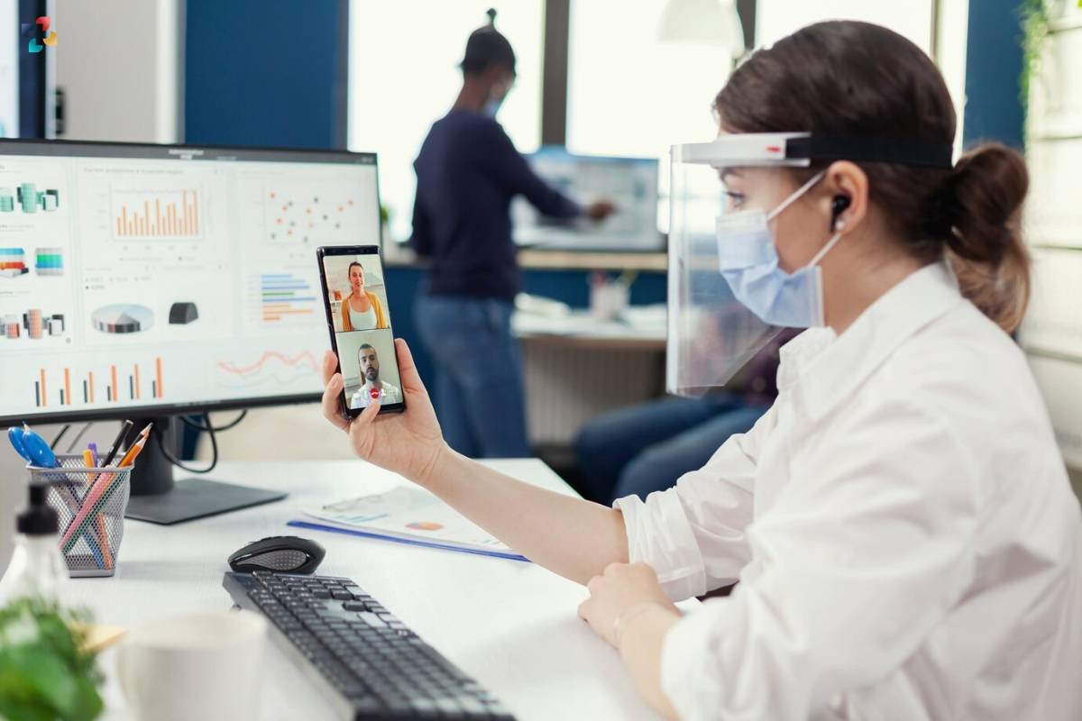 Smart Eyewear Accessories: 7 Exciting Ways to Use in Healthcare | The Lifesciences Magazine