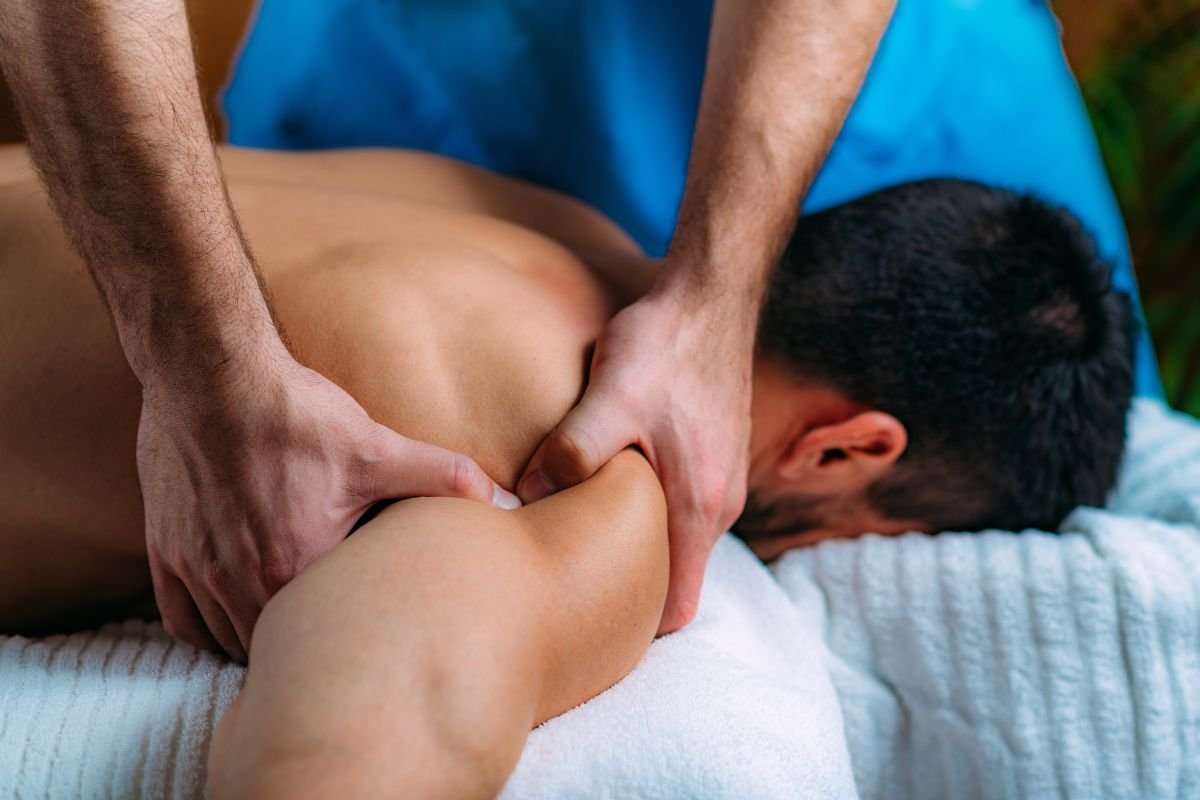 Benefits of Levator Scapulae Massage With Examples | The Lifesciences Magazine