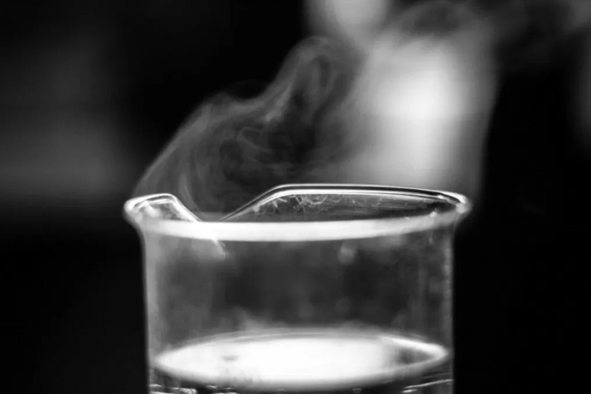 Hot Water Freezes Faster Than Cold: The Mpemba Effect Explained | The Lifesciences Magazine