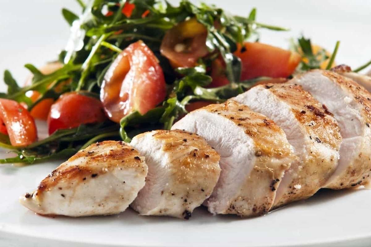 Can You Eat Cold Chicken? Here’s What You Need to Know! | The Lifesciences Magazine