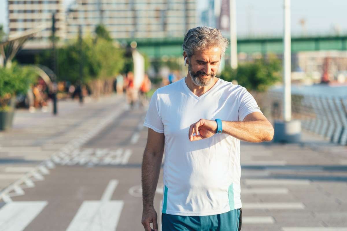 Benefits of Long Walks: Study Finds They Improve Heart Health and Longevity | The Lifesciences Magazine
