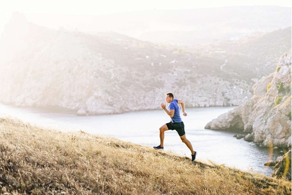 Best Hill Sprint Workouts: Speed, Power & Conditioning Guide | The Lifesciences Magazine