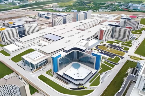 17-largest-hospitals-in-the-world-scale-capacity-global-impact