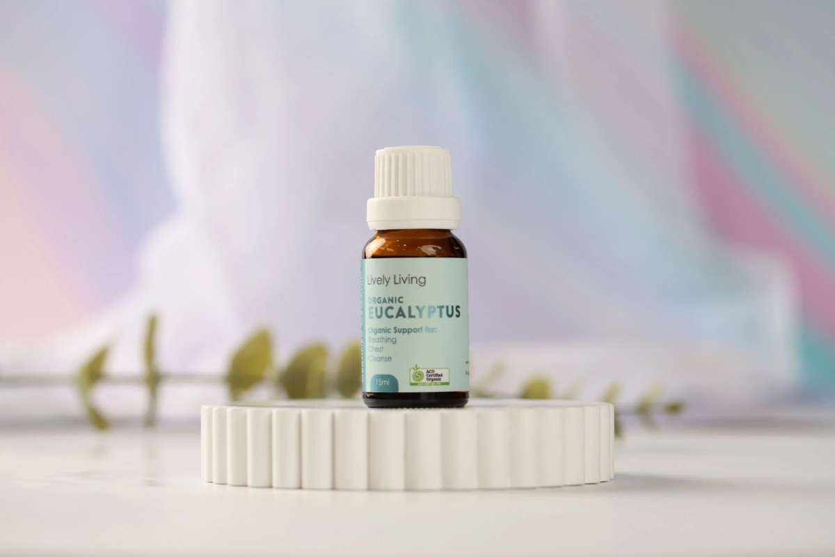 Essential Oils to Repel Ticks: Natural Home & Outdoor Protection | The Lifesciences Magazine