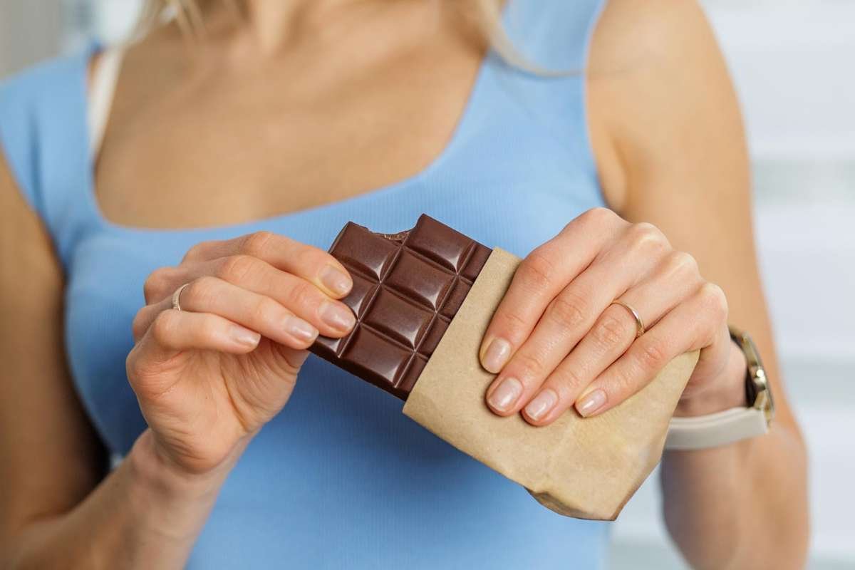 Dark Chocolate Compound May Slow Biological Aging, King’s College Study Shows | The Lifesciences Magazine