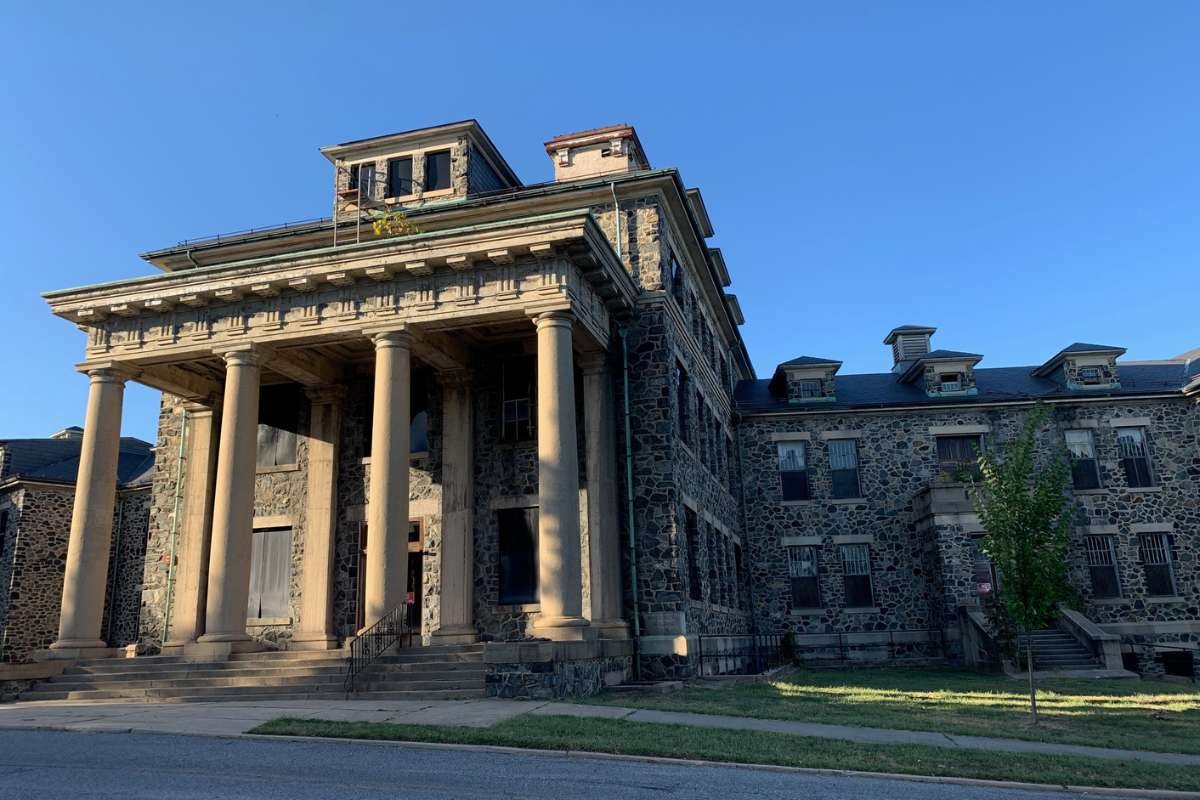 Oldest Hospitals in America: Top 10 Stories That Still Matter | The Lifesciences Magazine