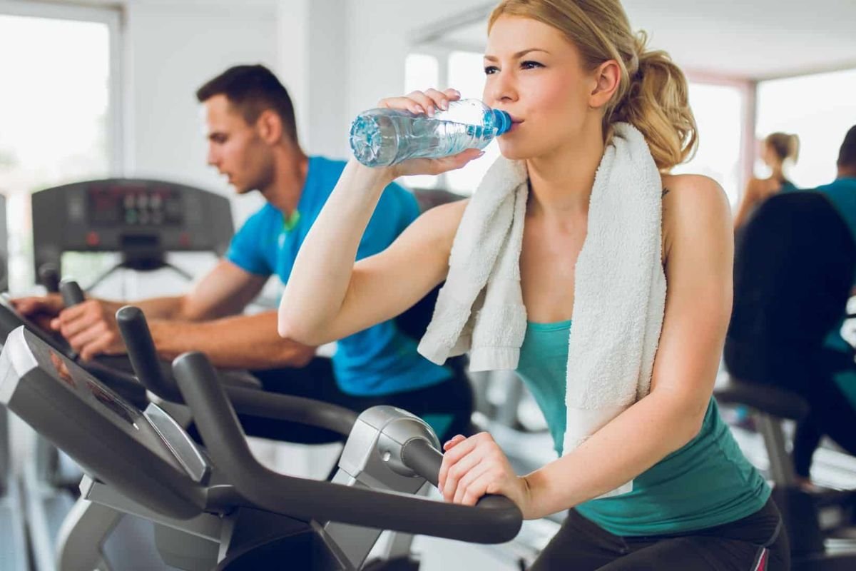 How Much Water Should You Drink Per Day for Better Health? | The Lifesciences Magazine