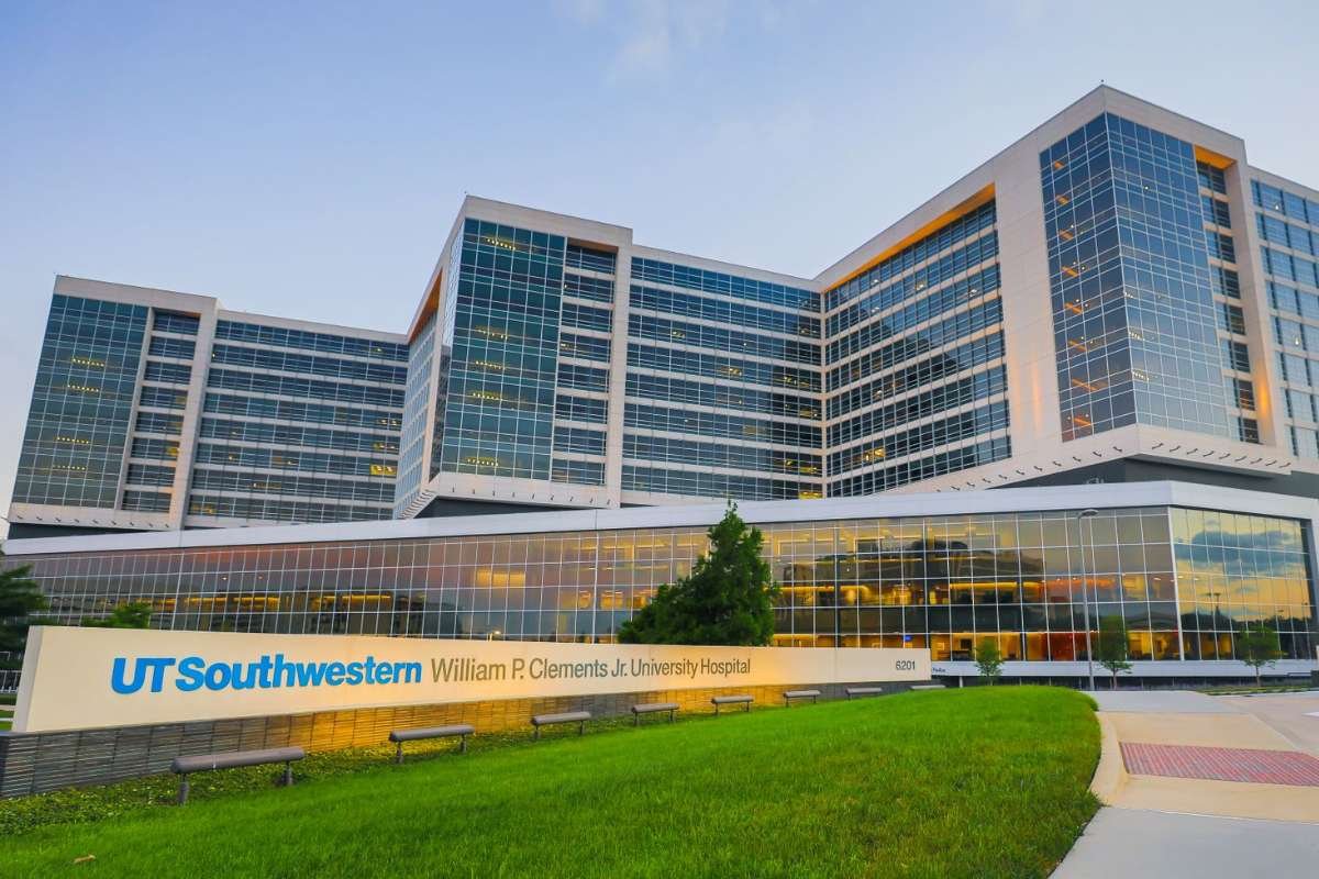 Top 30 USA Hospitals 2026: Best Healthcare Centers Guide | The Lifesciences Magazine