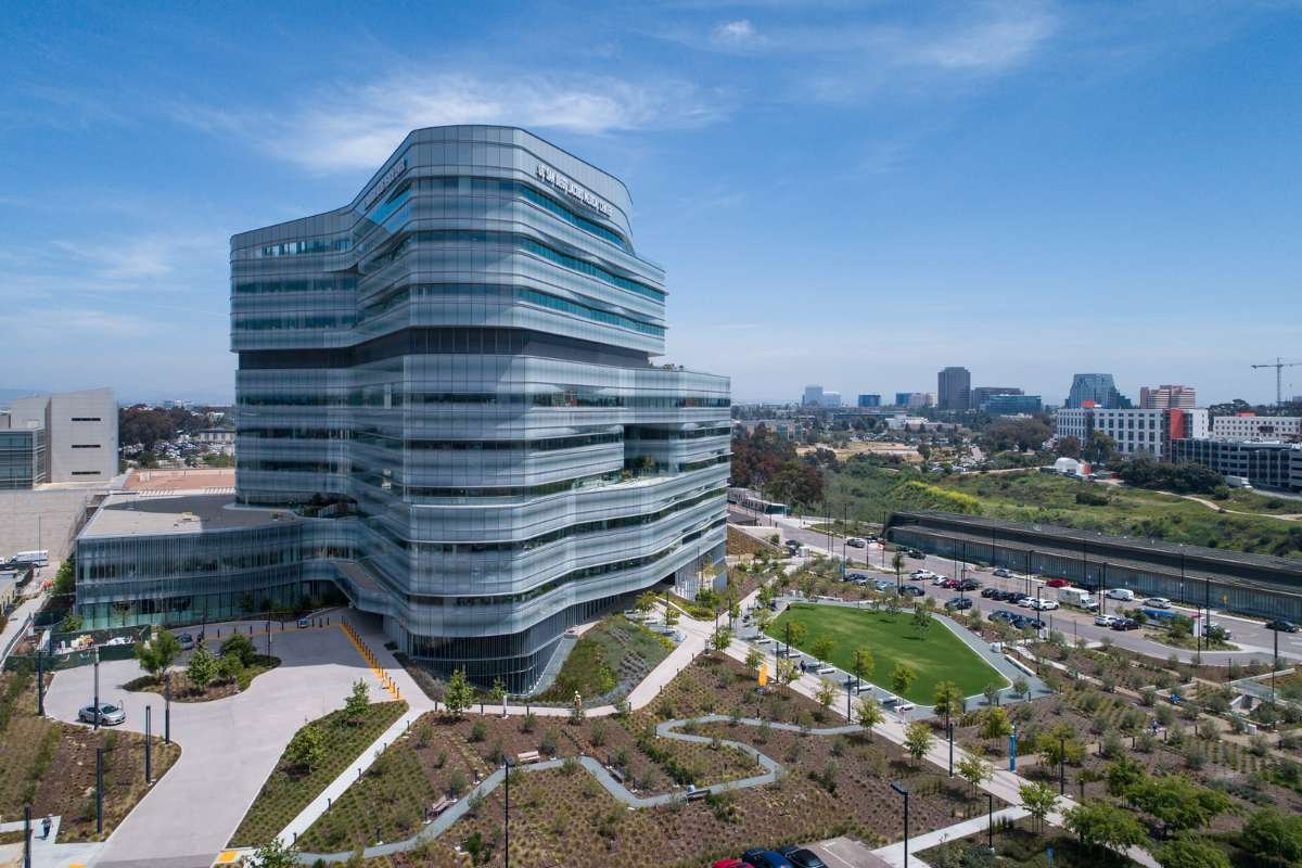 Top 30 USA Hospitals 2026: Best Healthcare Centers Guide | The Lifesciences Magazine