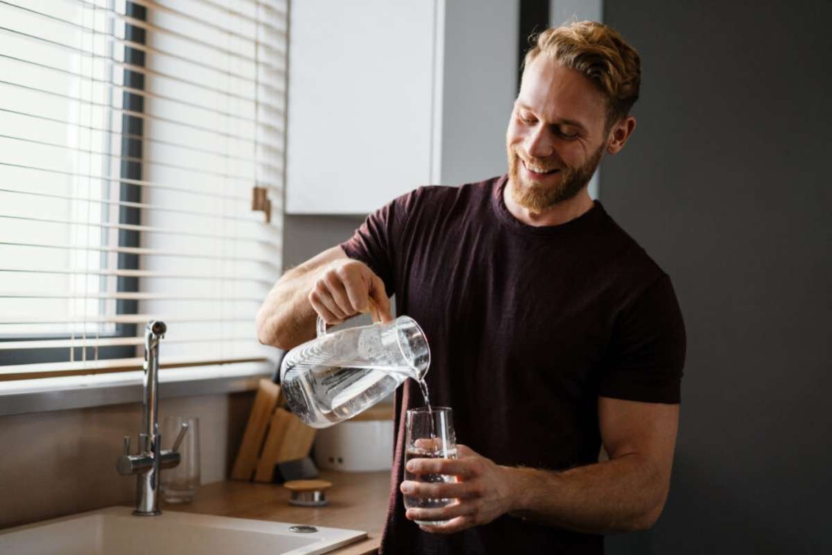 How to Drink More Water Daily Without Forcing Yourself | The Lifesciences Magazine