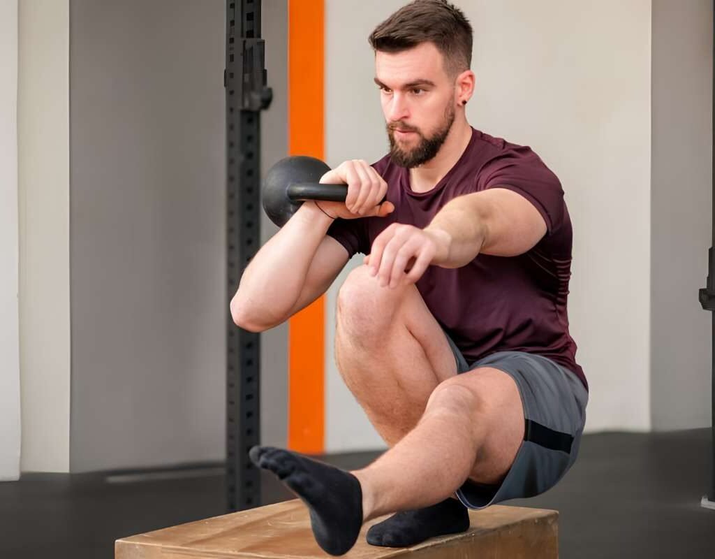 Calisthenics vs. Weightlifting: Which Workout Is Best for You? | The Lifesciences Magazine