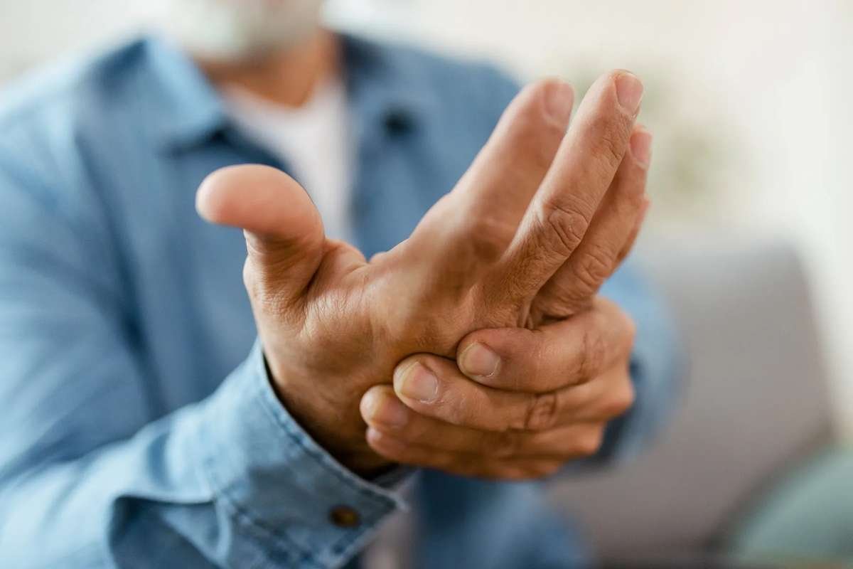 Parkinson’s Disease: Hidden Symptoms Often Missed by Patients and Doctors | The Lifescience Magazine