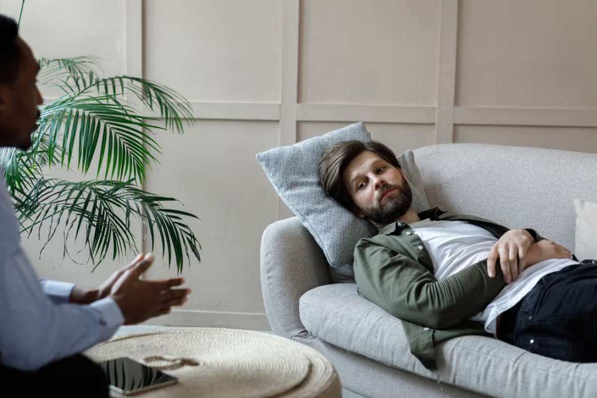 Psychedelic-Assisted Therapy: Benefits, Research & How It Works | The Lifesciences Magazine