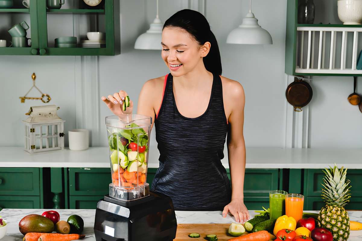 Juicing vs Blending: Which Is Better for Your Health Goals? | The Lifesciences Magazine