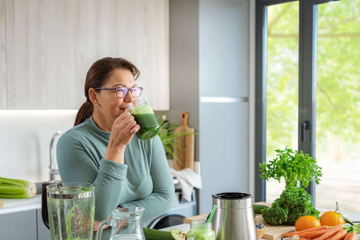 Juicing: Good or Bad? The Truth Doctors Want You to Know | The Lifesciences Magazine