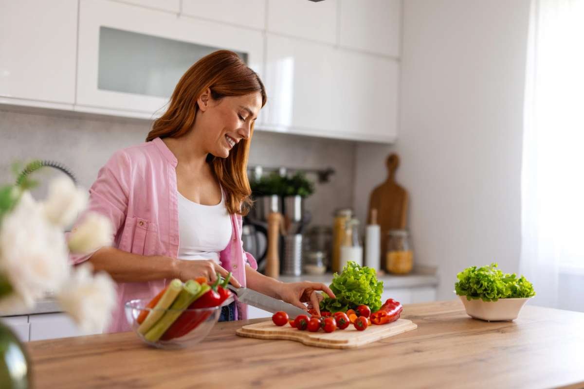 Paleo Diet vs Whole Food Diet: Key Differences | The Lifesciences Magazine