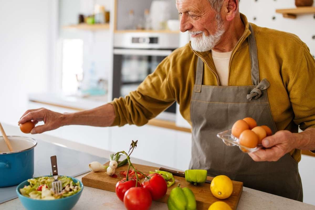 Keto vs Mediterranean Diet: Which Approach Fits Your Health Goals? | The Lifesciences Magazine